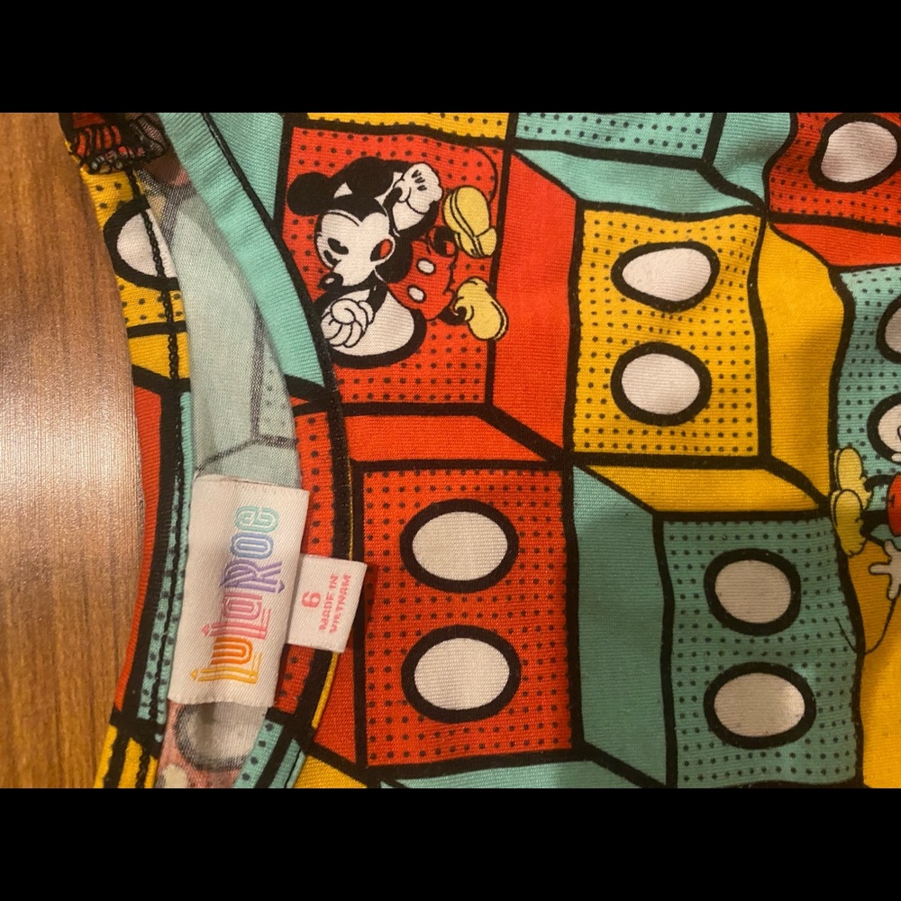 Lularoe Mae Disney dress size 6 with pockets